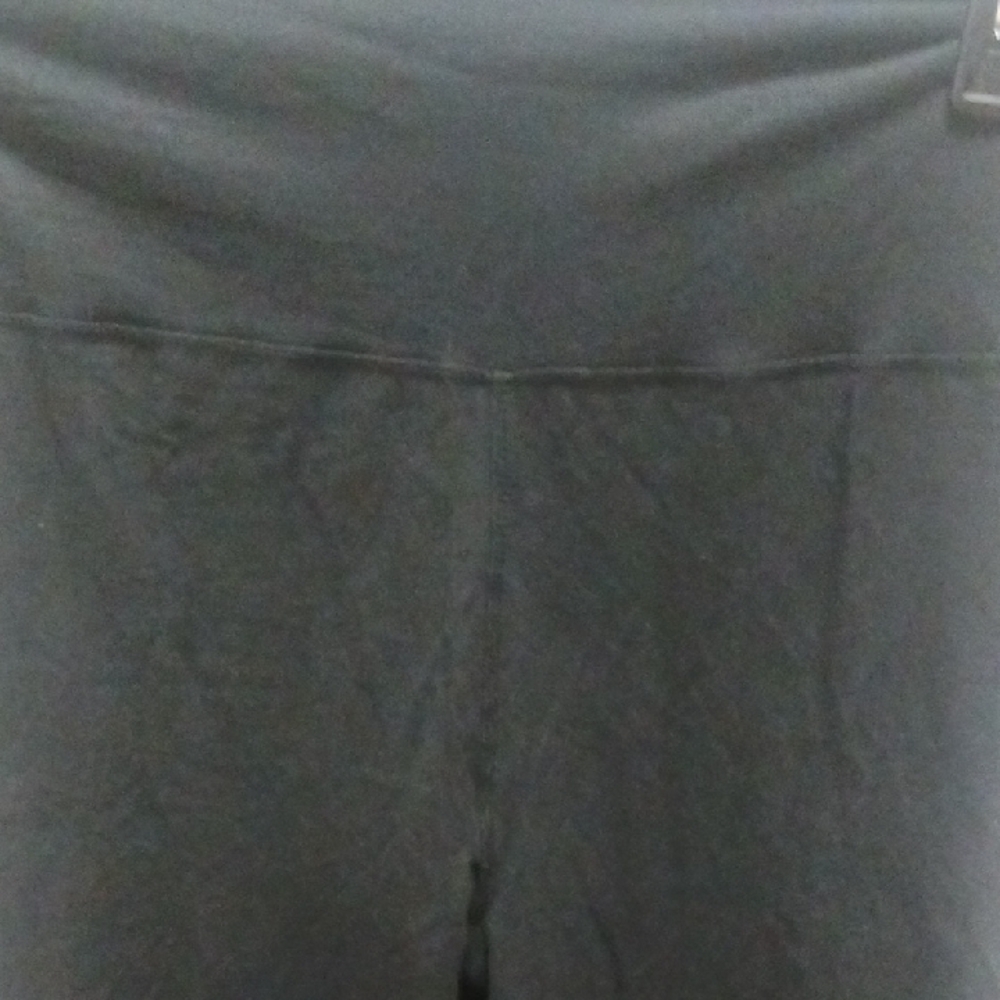 Earth Yoga Black Leggings - Picture 2 of 6